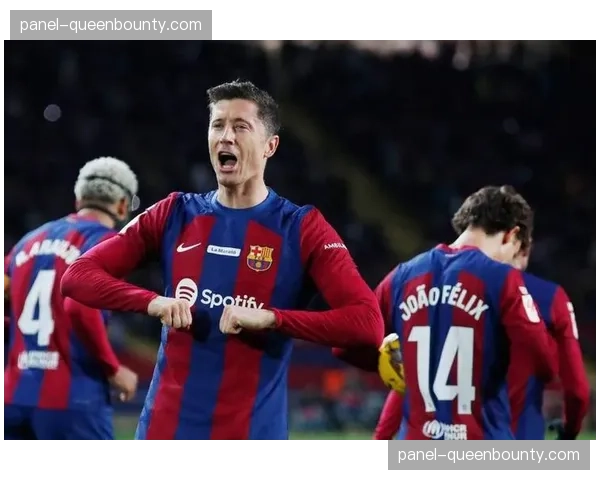 巴萨主场1-2不敌赫罗纳遭遇两连败，亚马尔失点成转折点让出榜首